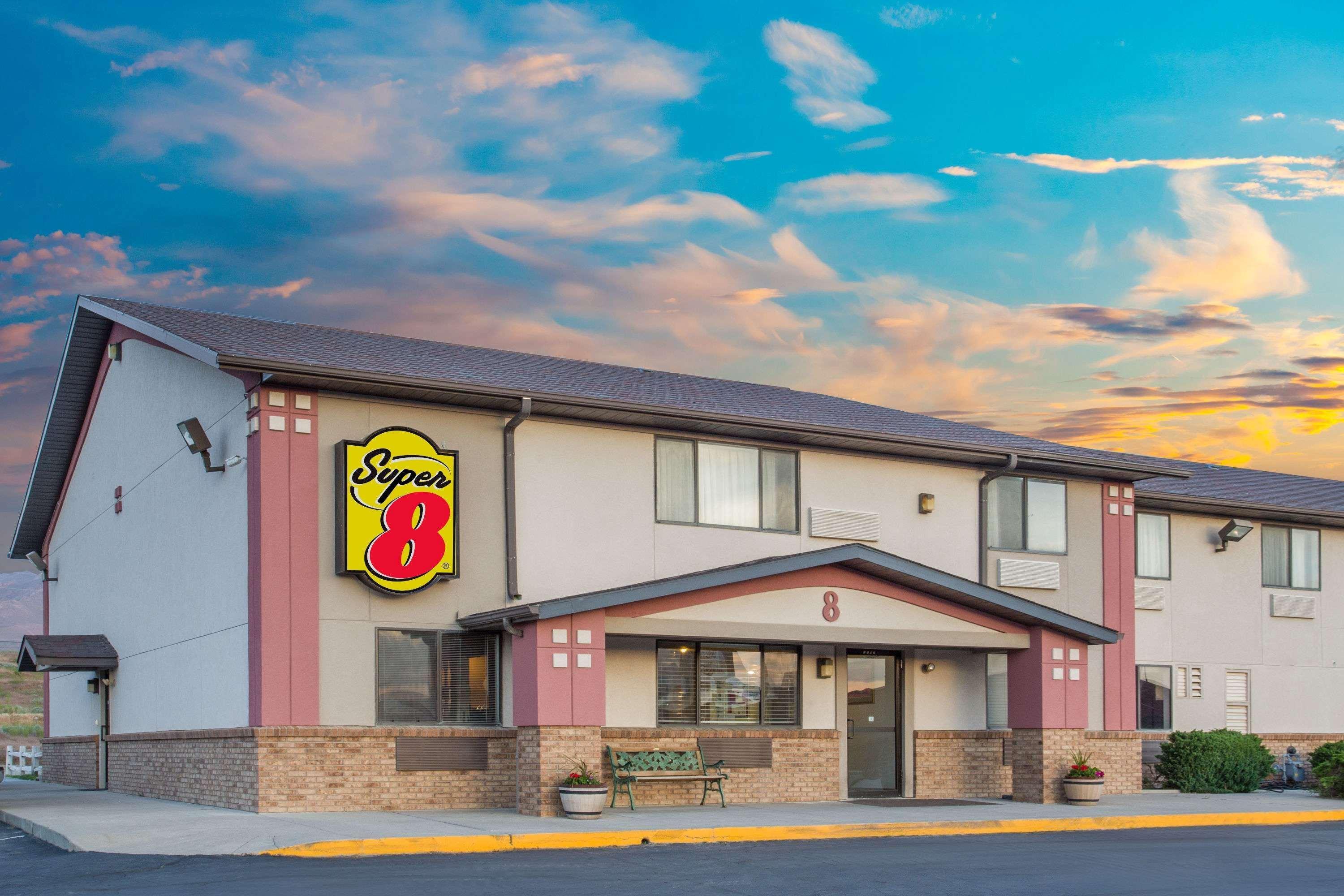 Super 8 By Wyndham Nv