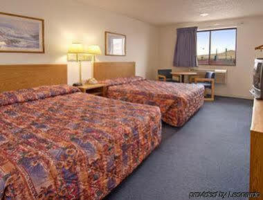 Super 8 By Wyndham Nv Hotel Winnemucca